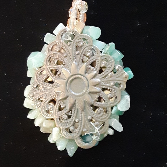 Jade ? Rhinestone pendant - Picture 2 of 3